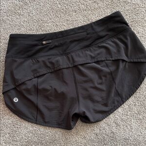 Lululemon speed up LR 2.5” short